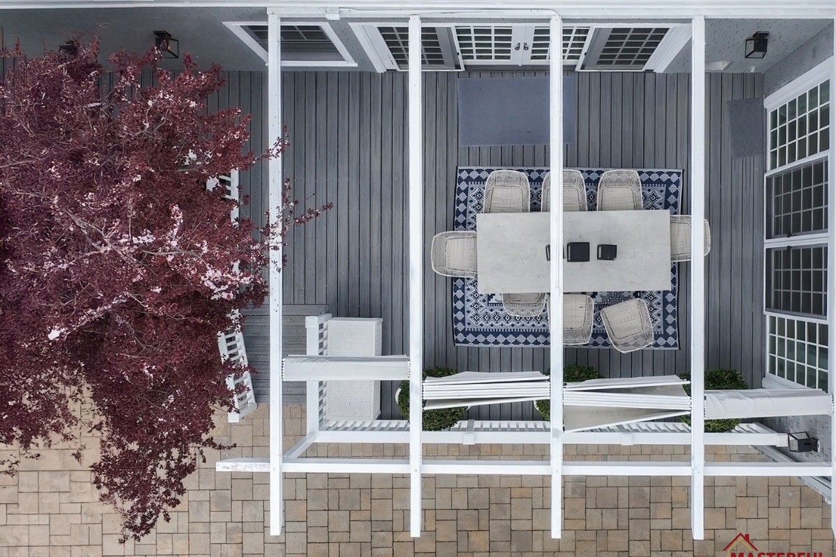 Masterful Construction Inc. 1-9 San Mateo Outdoor Kitchen and Living Space Design  