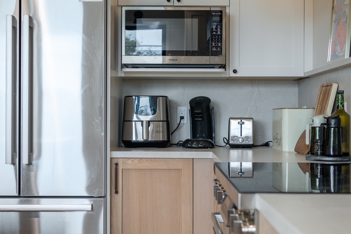 Masterful Construction Inc. 3-20 Complete Kitchen + Bathroom Remodel San Francisco Santa Ysabel Ave  