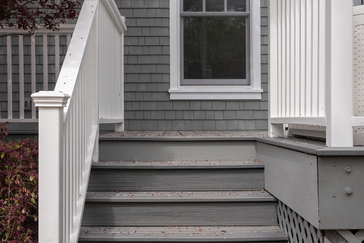 Masterful Construction Inc. 3-9 San Mateo Outdoor Kitchen and Living Space Design  