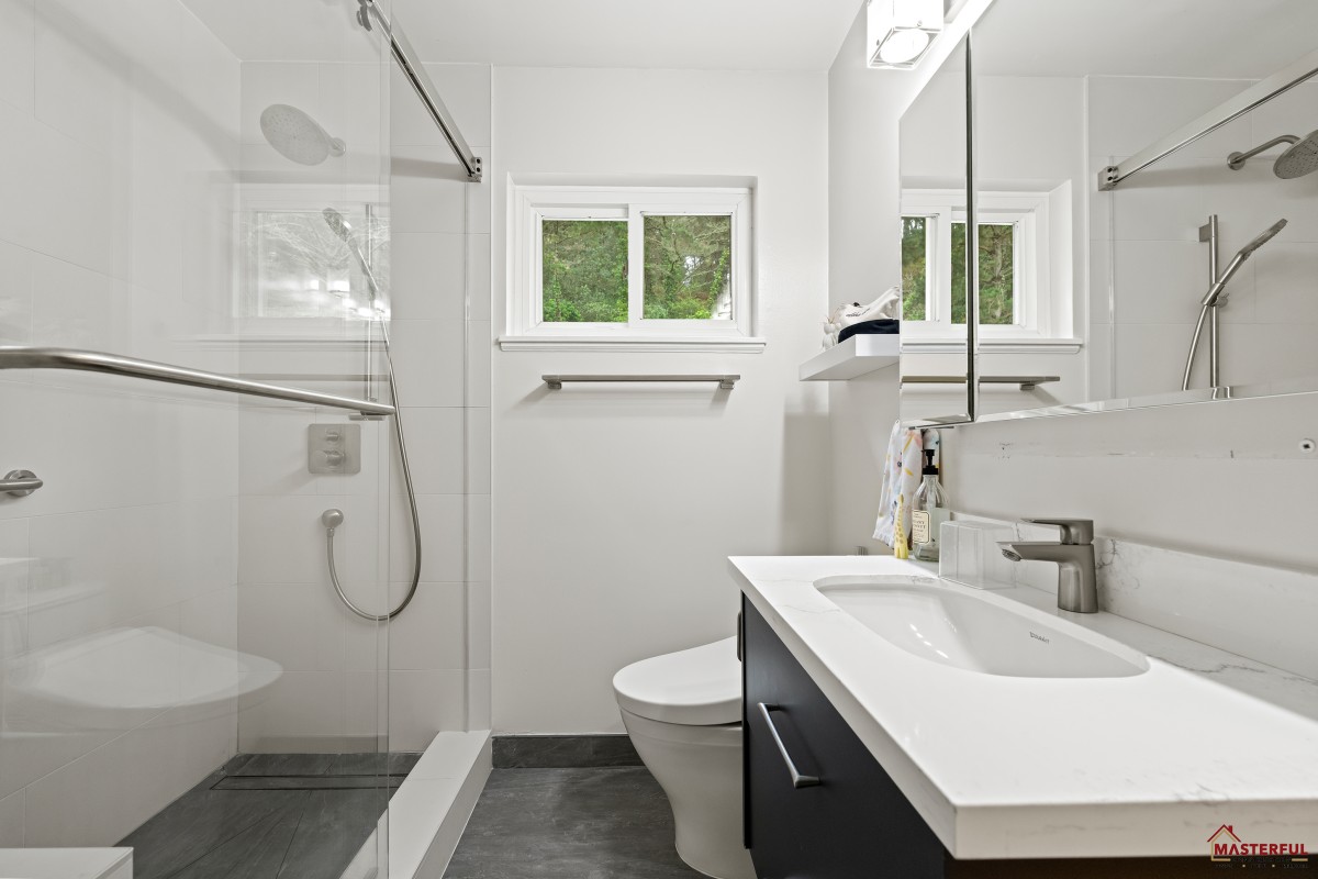 Masterful Construction Inc. DSC00012 Master Bathroom & Powder Room Remodel South SF